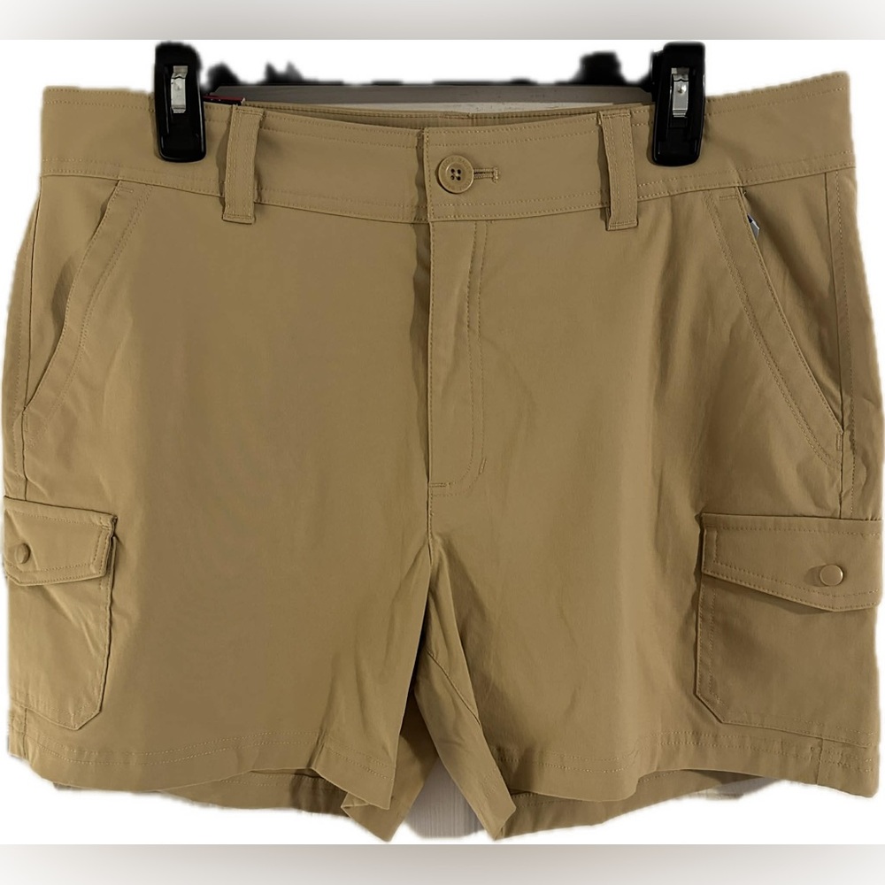 NWT Eddie Bauer women’s cargo pocket shorts, Two-Way Stretch, 5” inseam, Sz 14